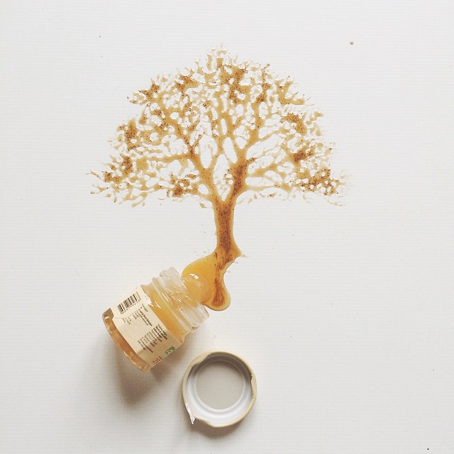  Una joven artista crea sorprendentes dibujos con manchas de café